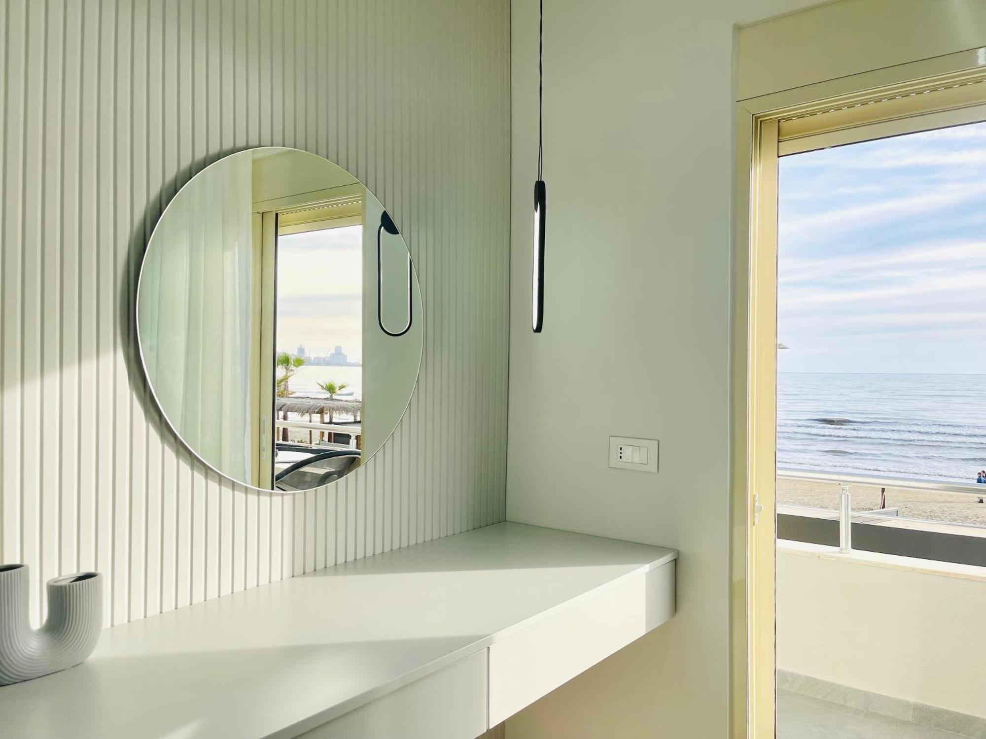Luxurious Cozy Seaview Apartment Durres Exterior photo